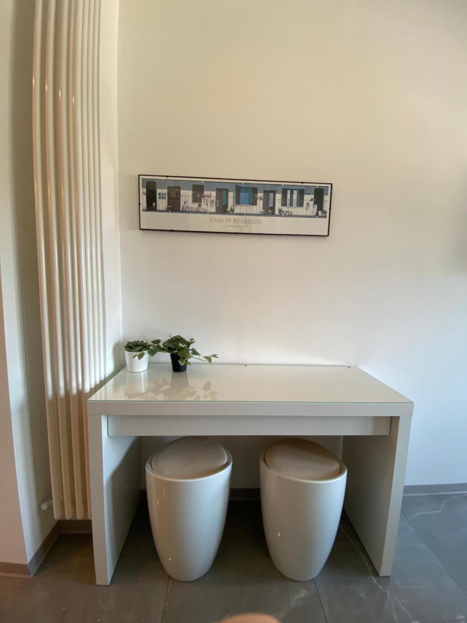 Cozy Corner Via Sammartini * Mailand